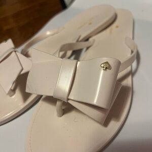 Kate Spade Cream Sandals with Bow Detail and Metallic Accent